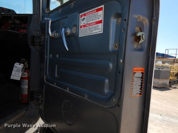 image for item GC9941 1999 Mack RD690S  ready mix truck