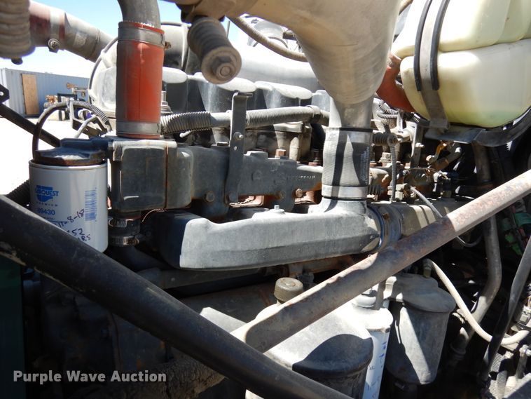 image for item GC9941 1999 Mack RD690S  ready mix truck