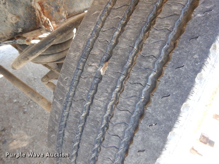 image for item GC9941 1999 Mack RD690S  ready mix truck