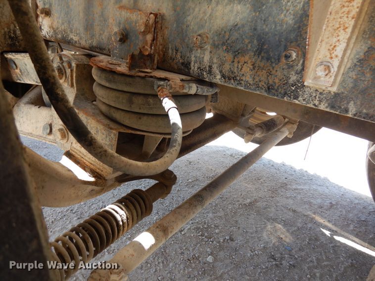 image for item GC9941 1999 Mack RD690S  ready mix truck