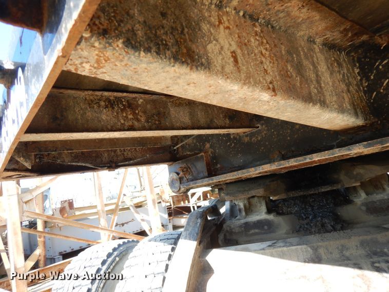 image for item GC9956 2009 XL Specialized XL90MDE  lowboy equipment trailer