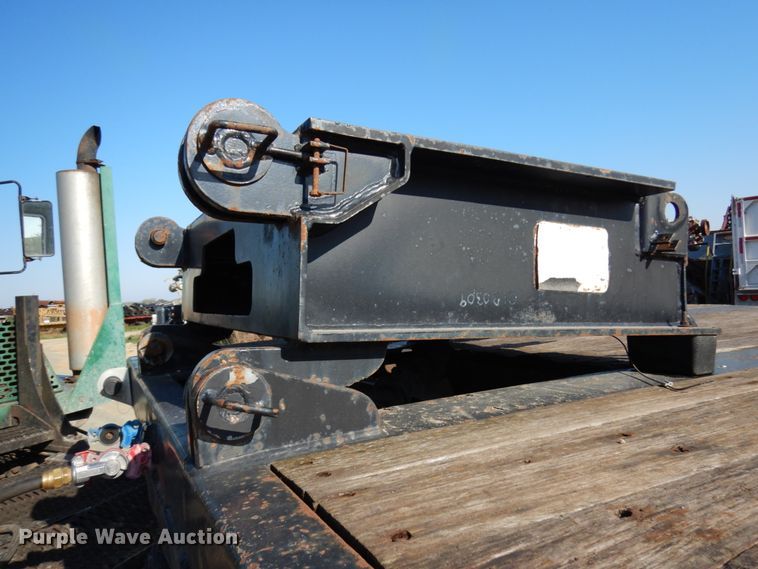 image for item GC9956 2009 XL Specialized XL90MDE  lowboy equipment trailer