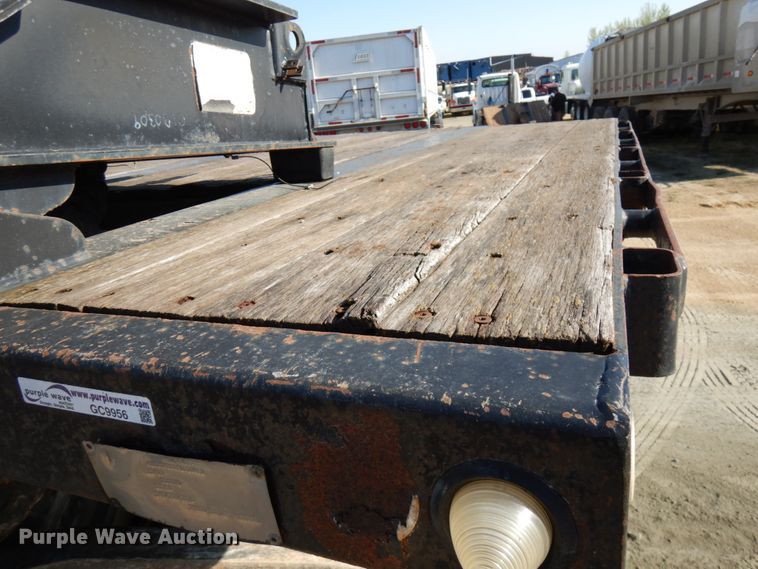 image for item GC9956 2009 XL Specialized XL90MDE  lowboy equipment trailer