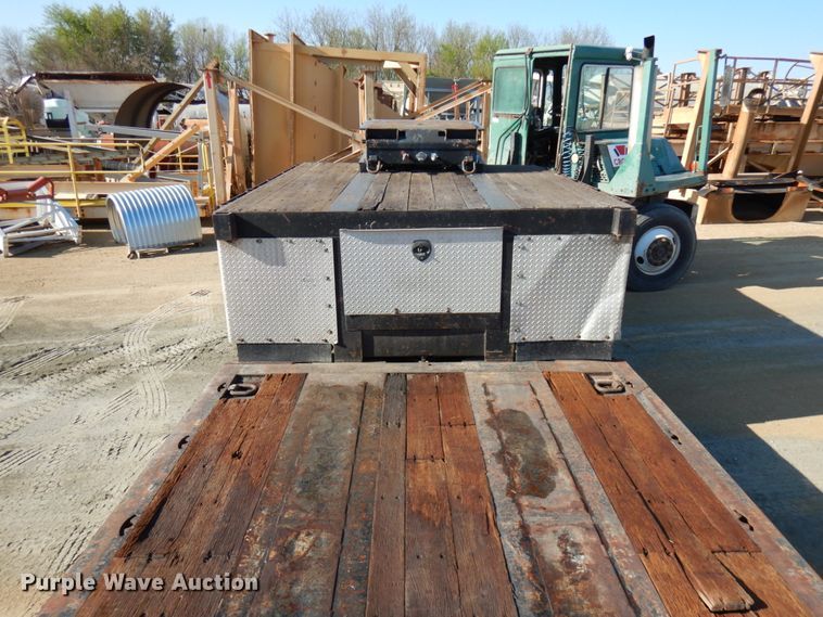 image for item GC9956 2009 XL Specialized XL90MDE  lowboy equipment trailer