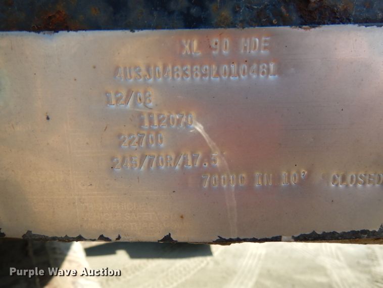 image for item GC9956 2009 XL Specialized XL90MDE  lowboy equipment trailer