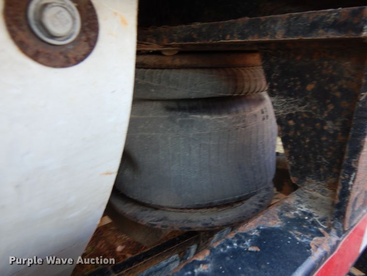 image for item GC9956 2009 XL Specialized XL90MDE  lowboy equipment trailer