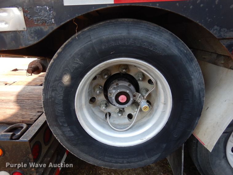 image for item GC9956 2009 XL Specialized XL90MDE  lowboy equipment trailer