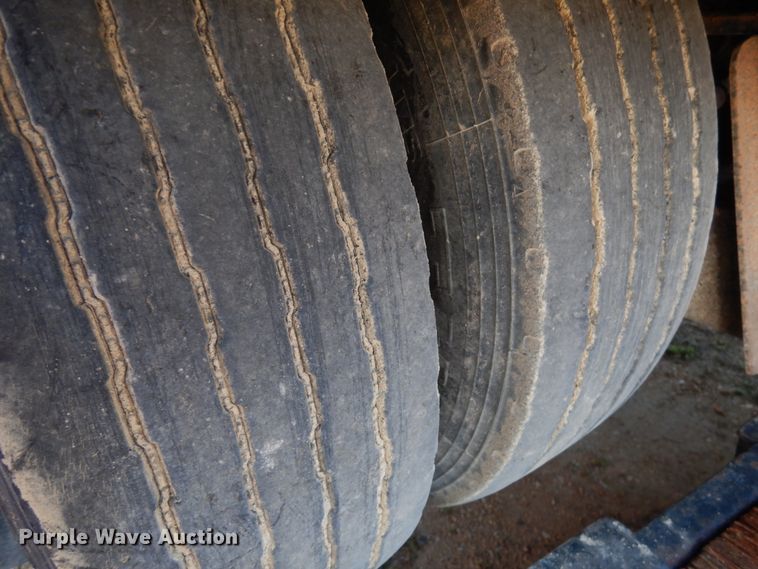 image for item GC9956 2009 XL Specialized XL90MDE  lowboy equipment trailer