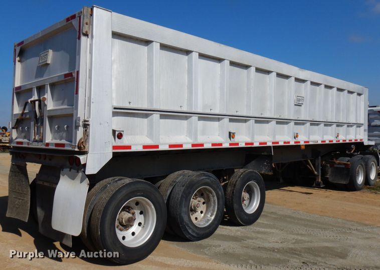 image for item GC9957 2003 East  end dump trailer