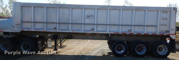 image for item GC9957 2003 East  end dump trailer