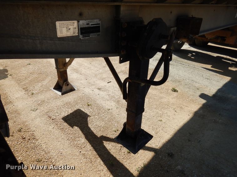 image for item GC9957 2003 East  end dump trailer