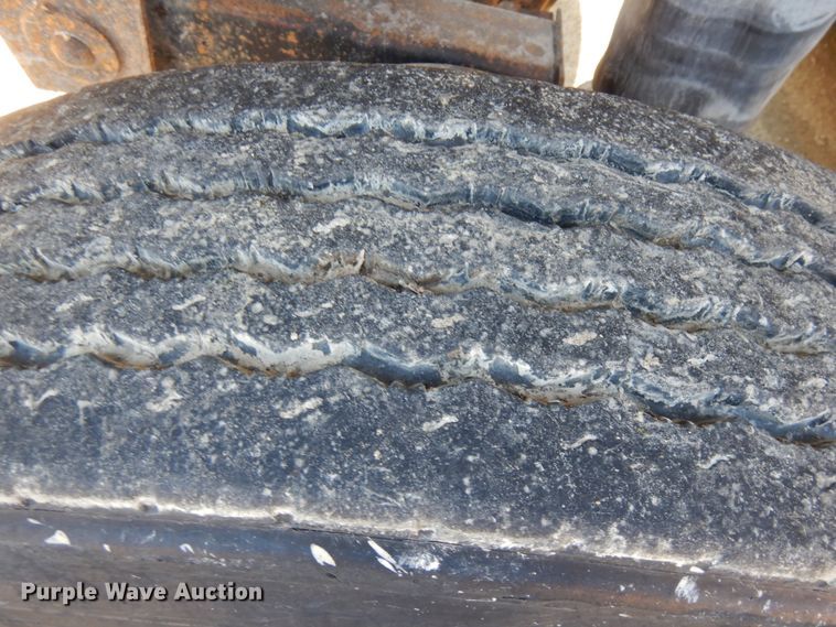 image for item GC9957 2003 East  end dump trailer