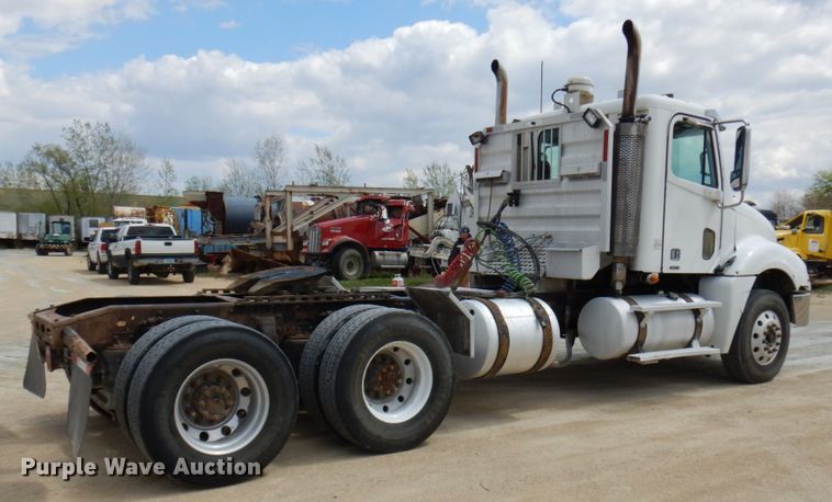 image for item GC9958 2007 Freightliner Columbia  semi truck