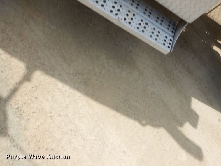 image for item GC9958 2007 Freightliner Columbia  semi truck