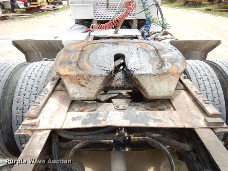 image for item GC9958 2007 Freightliner Columbia  semi truck