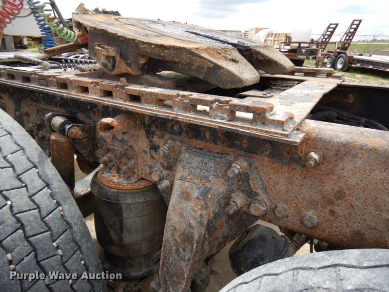 image for item GC9958 2007 Freightliner Columbia  semi truck