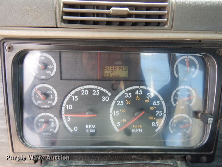 image for item GC9958 2007 Freightliner Columbia  semi truck