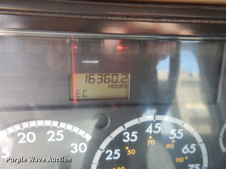 image for item GC9958 2007 Freightliner Columbia  semi truck