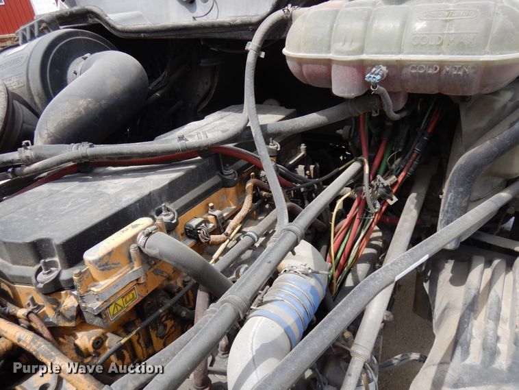 image for item GC9958 2007 Freightliner Columbia  semi truck