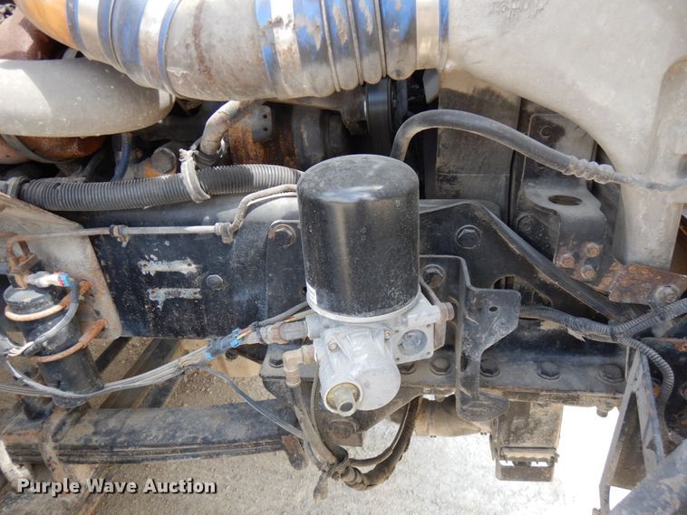 image for item GC9958 2007 Freightliner Columbia  semi truck