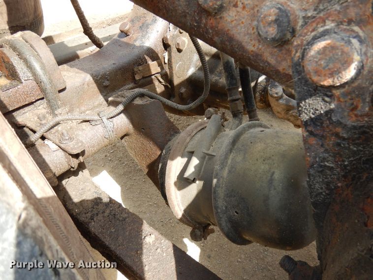 image for item GC9958 2007 Freightliner Columbia  semi truck