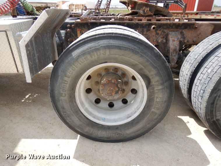 image for item GC9958 2007 Freightliner Columbia  semi truck