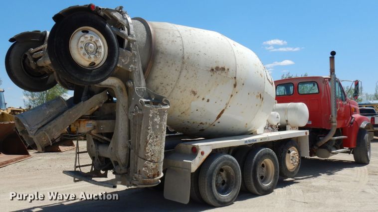 image for item GC9960 2004 Sterling L-Line  ready mix truck