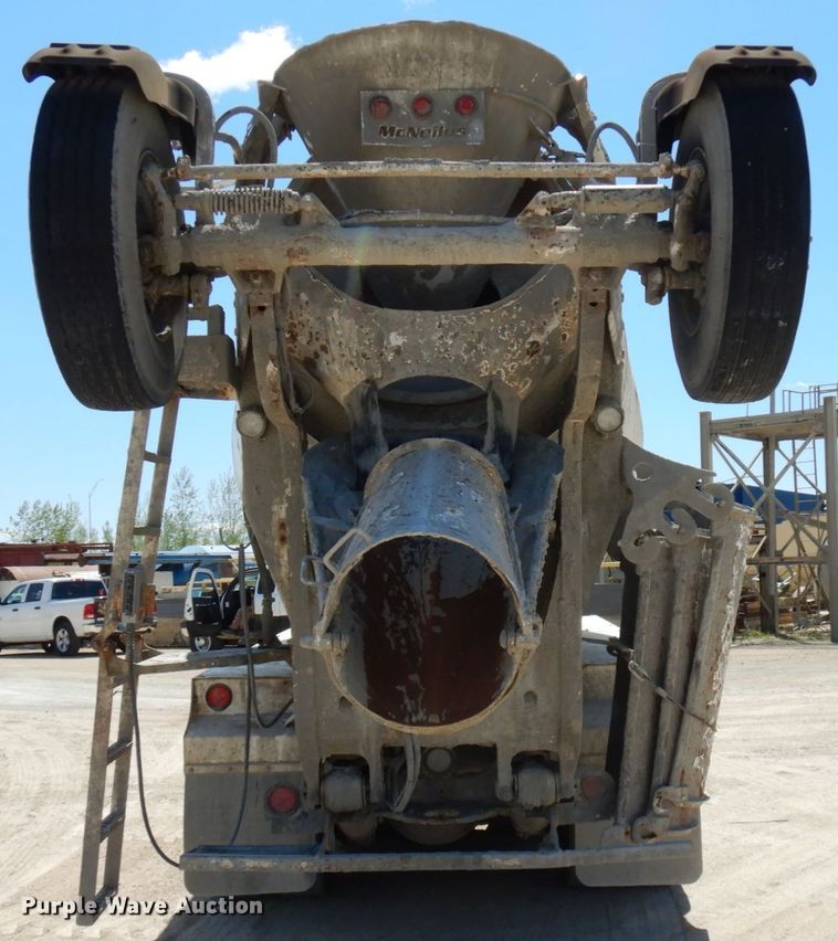 image for item GC9960 2004 Sterling L-Line  ready mix truck