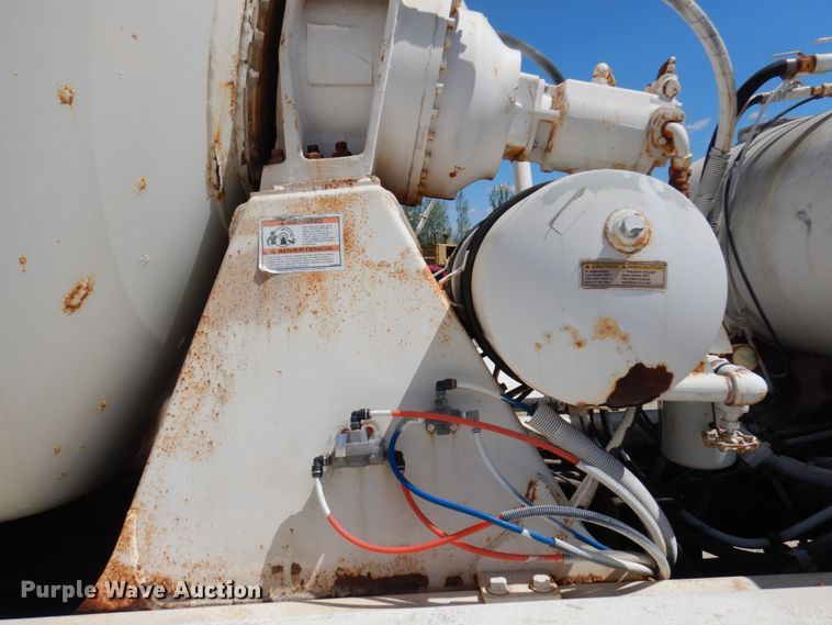 image for item GC9960 2004 Sterling L-Line  ready mix truck