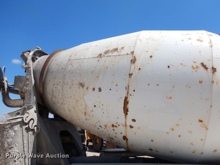 image for item GC9960 2004 Sterling L-Line  ready mix truck