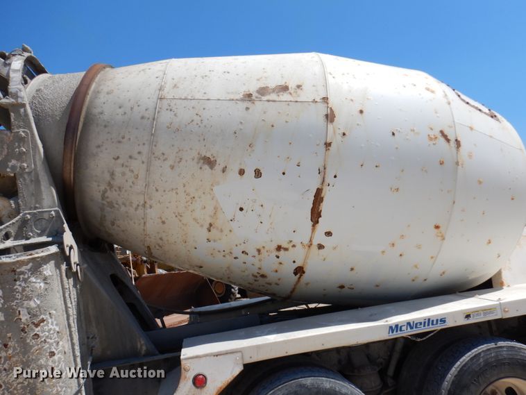 image for item GC9960 2004 Sterling L-Line  ready mix truck