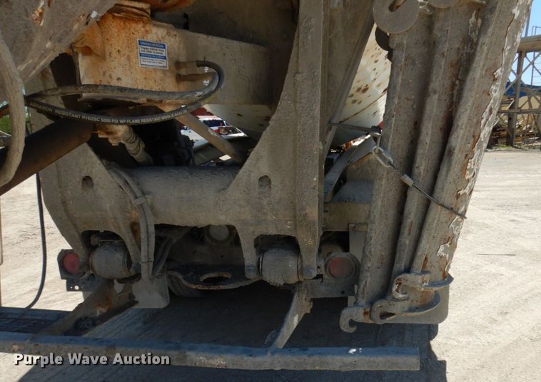 image for item GC9960 2004 Sterling L-Line  ready mix truck