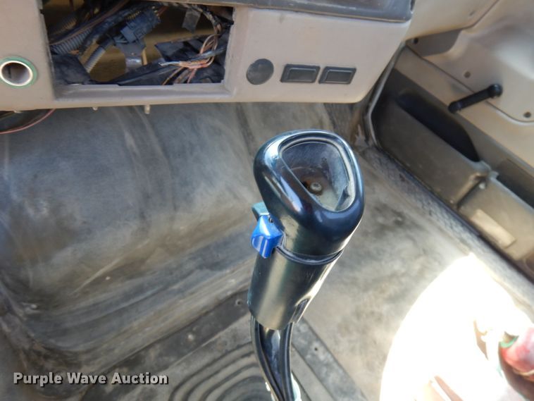 image for item GC9960 2004 Sterling L-Line  ready mix truck