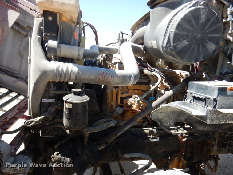 image for item GC9960 2004 Sterling L-Line  ready mix truck