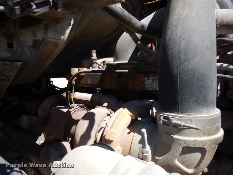 image for item GC9960 2004 Sterling L-Line  ready mix truck