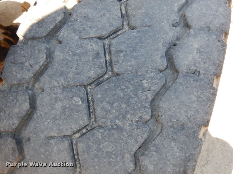 image for item GC9960 2004 Sterling L-Line  ready mix truck