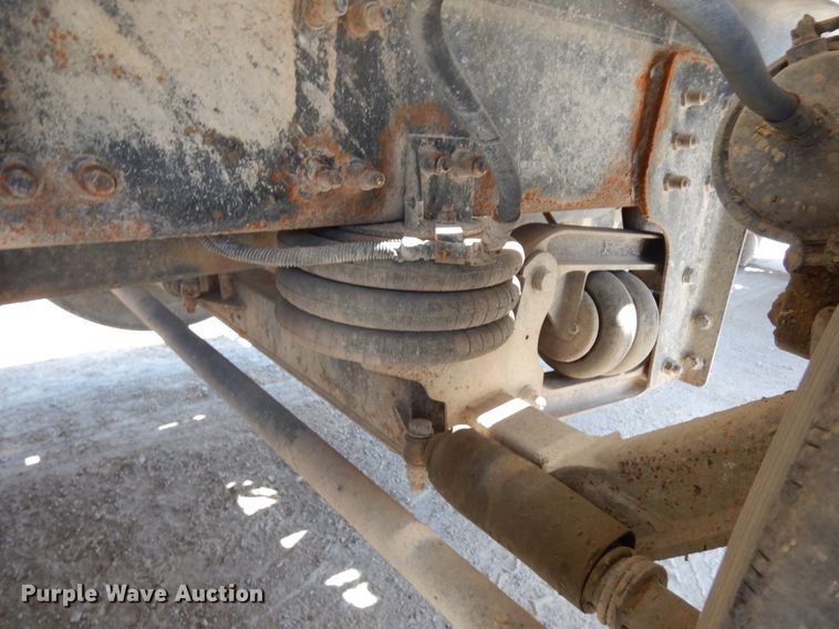 image for item GC9960 2004 Sterling L-Line  ready mix truck