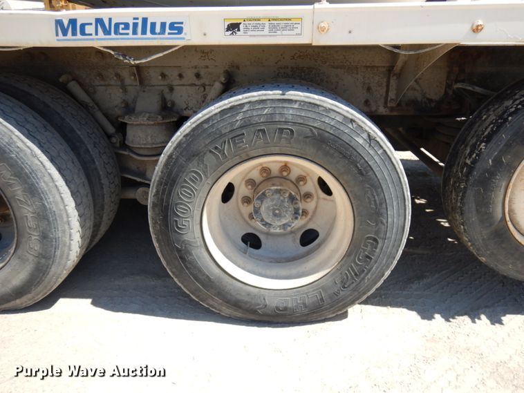 image for item GC9960 2004 Sterling L-Line  ready mix truck