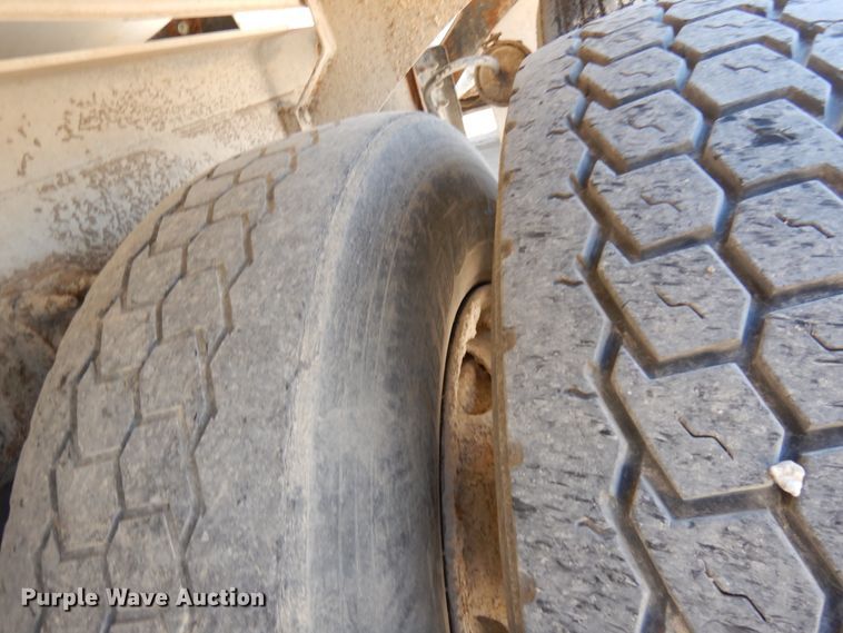 image for item GC9960 2004 Sterling L-Line  ready mix truck