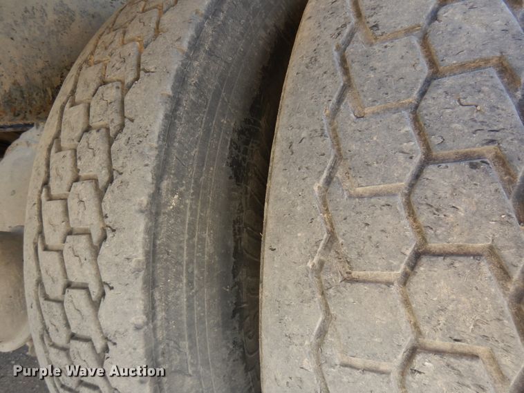 image for item GC9960 2004 Sterling L-Line  ready mix truck