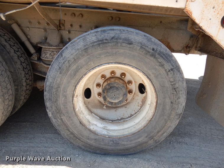 image for item GC9960 2004 Sterling L-Line  ready mix truck