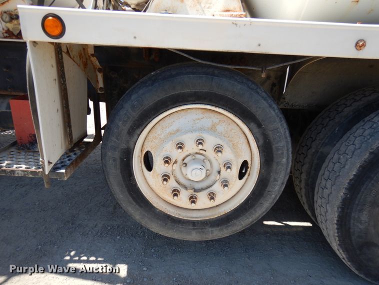 image for item GC9960 2004 Sterling L-Line  ready mix truck