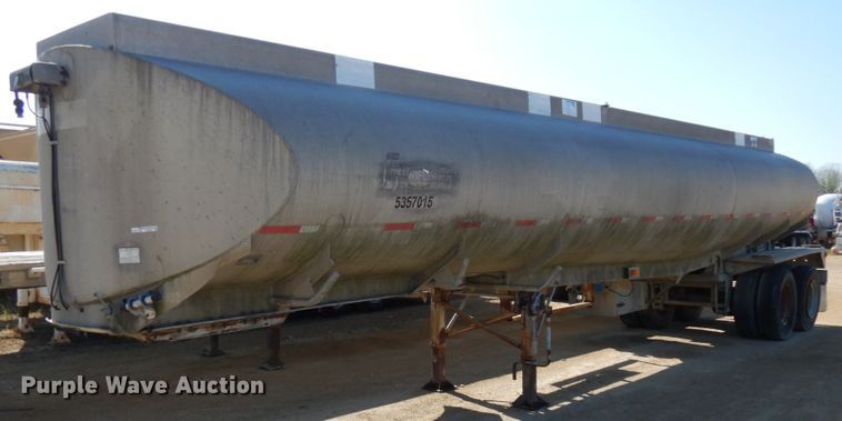 image for item GC9961 1970 Fruehauf  tank trailer