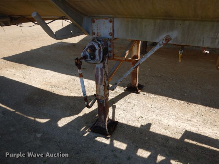 image for item GC9961 1970 Fruehauf  tank trailer