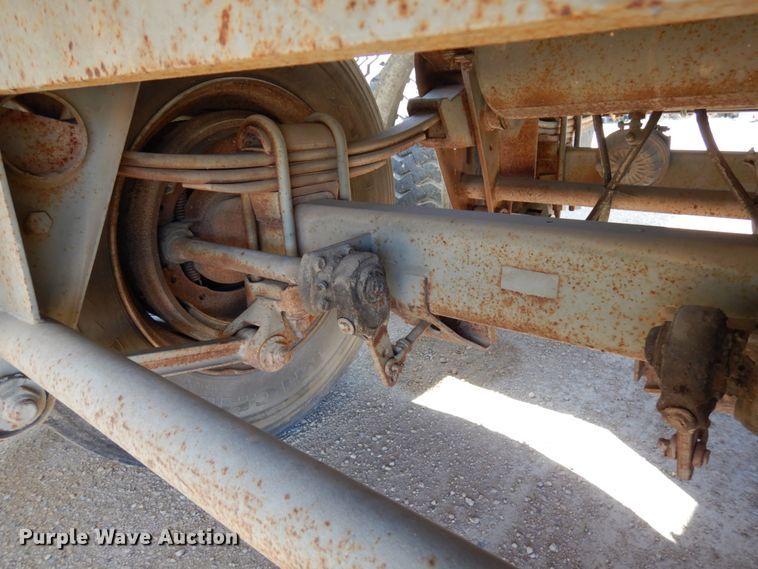 image for item GC9961 1970 Fruehauf  tank trailer