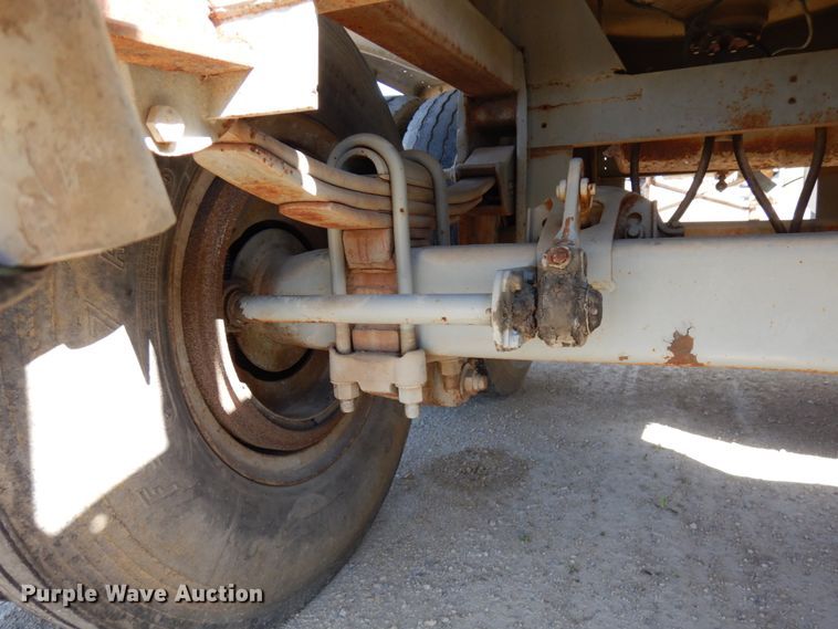 image for item GC9961 1970 Fruehauf  tank trailer