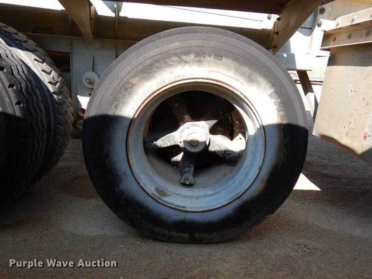 image for item GC9961 1970 Fruehauf  tank trailer