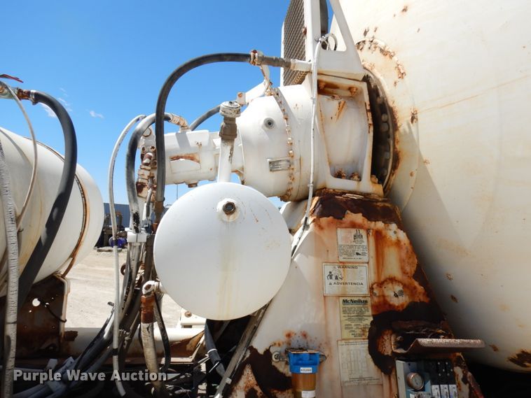 image for item GC9964 2004 Sterling L-Line  ready mix truck