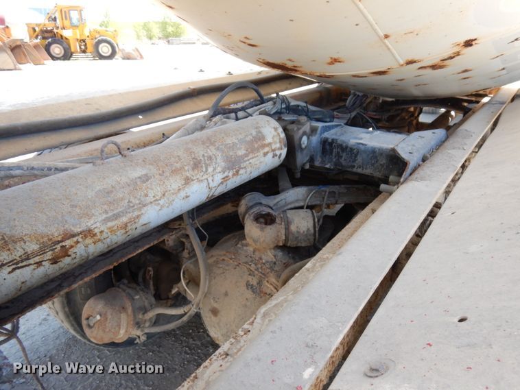 image for item GC9964 2004 Sterling L-Line  ready mix truck