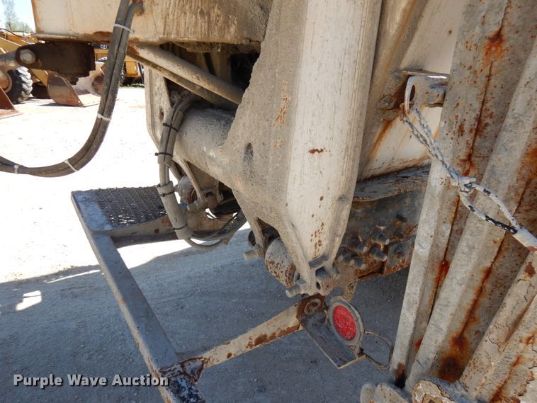 image for item GC9964 2004 Sterling L-Line  ready mix truck